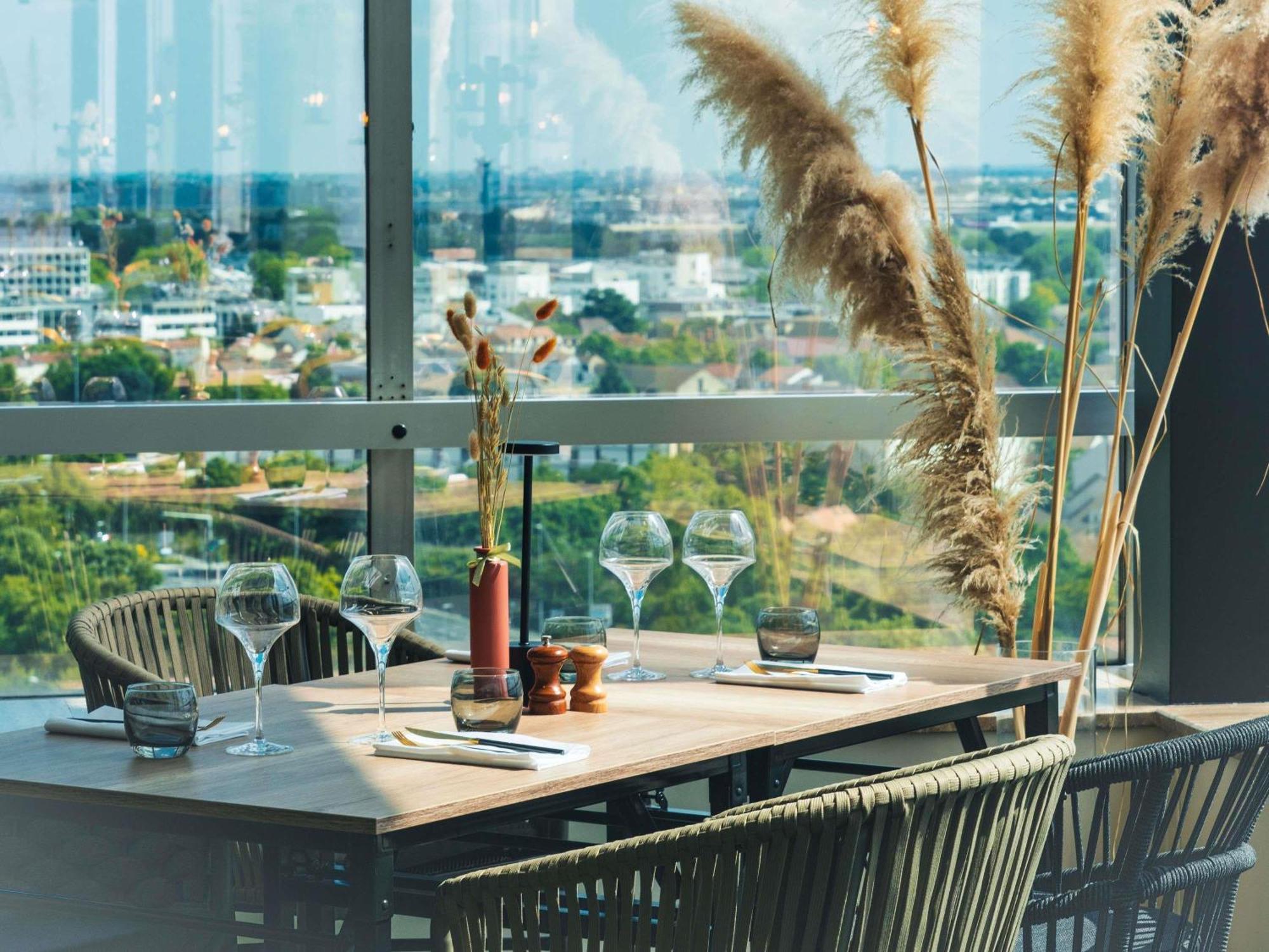 Hotel Mercure Paris Orly Aeroport 4*